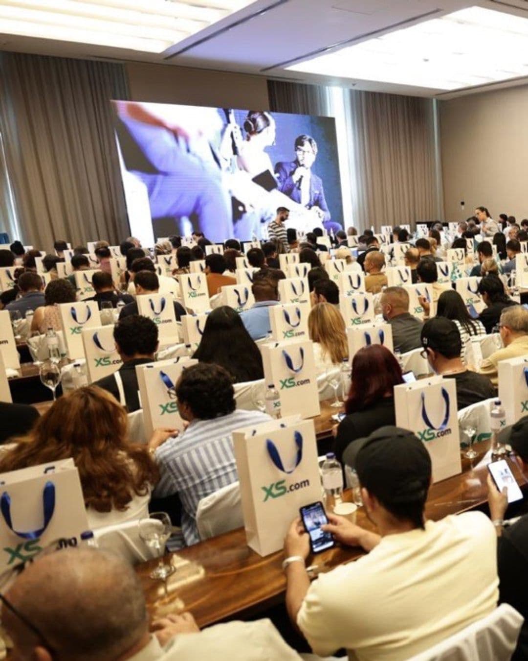 XS.com Hosts Exclusive Trading Seminar in Medell&iacute;n, Colombia